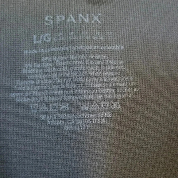 Spanx Look at Me Now Camo Leggings(L) - Picture 8 of 8